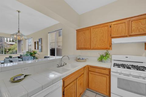511 Edenderry Dr, Vacaville, CA 95688 photo 13