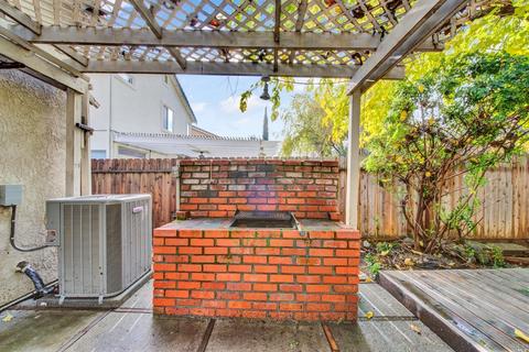 511 Edenderry Dr, Vacaville, CA 95688 photo 39