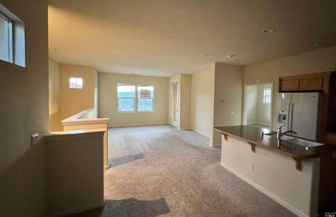 175 Stonegate Cir #E, Cloverdale, CA 95425 photo 5