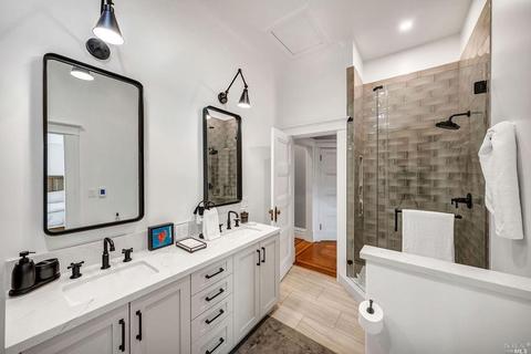 1218 Oak St, Napa, CA 94559 photo 23