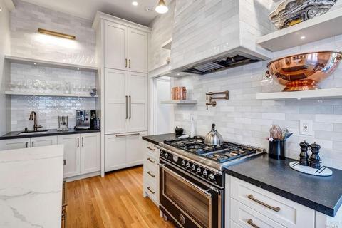 1218 Oak St, Napa, CA 94559 photo 11