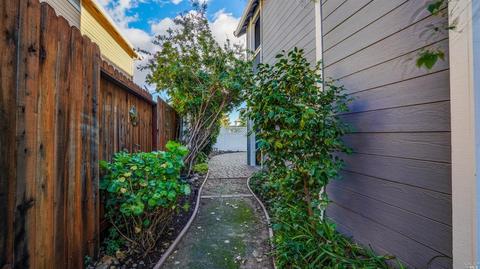 2737 Baltic Dr, Fairfield, CA 94533 photo 35