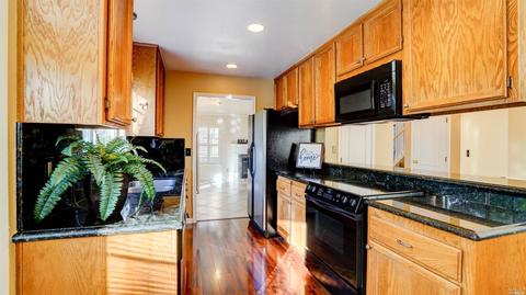 2737 Baltic Dr, Fairfield, CA 94533 photo 9
