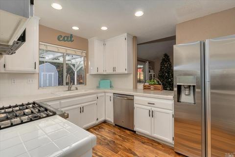 548 Walten Way, Windsor, CA 95492 photo 13