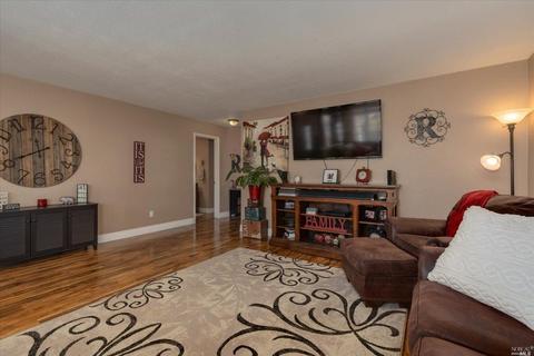 548 Walten Way, Windsor, CA 95492 photo 7