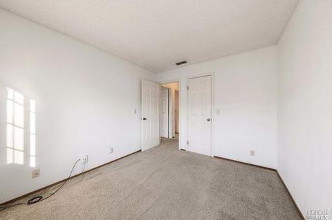 264 Breezewalk Dr, Vallejo, CA 94591 photo 22