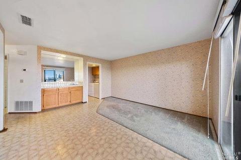 264 Breezewalk Dr, Vallejo, CA 94591 photo 6