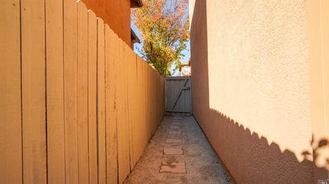 7405 Imperial Ct, Vallejo, CA 94591 photo 15