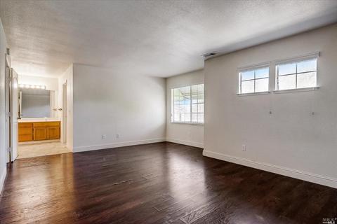 956 Wright St, Santa Rosa, CA 95404 photo 27