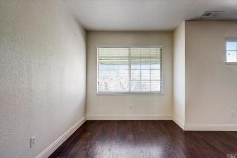 956 Wright St, Santa Rosa, CA 95404 photo 28