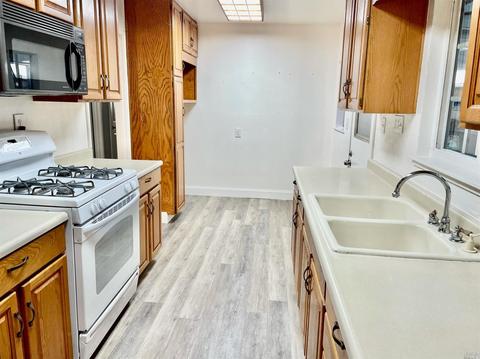 903 Rollingwood Dr, Vallejo, CA 94591 photo 9