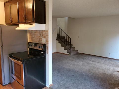408 Corcoran Ave #2, Vallejo, CA 94589 photo 3