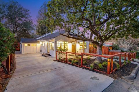 866 Mcfarlane Ave, Sebastopol, CA 95472 photo 2