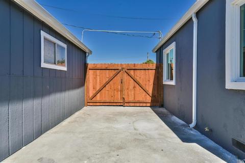 2940 Webb St, Vallejo, CA 94591 photo 9
