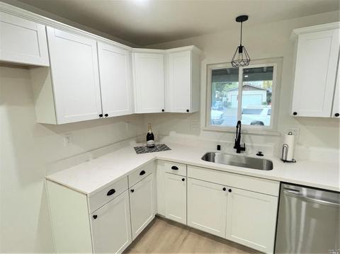 253 Serrano Dr, Fairfield, CA 94533 photo 5