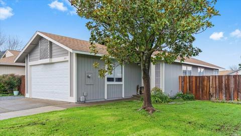 564 Empire Dr, Ukiah, CA 95482 photo 2