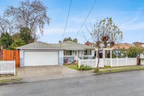 77 Debmar Ln, Cloverdale, CA 95425 photo 1