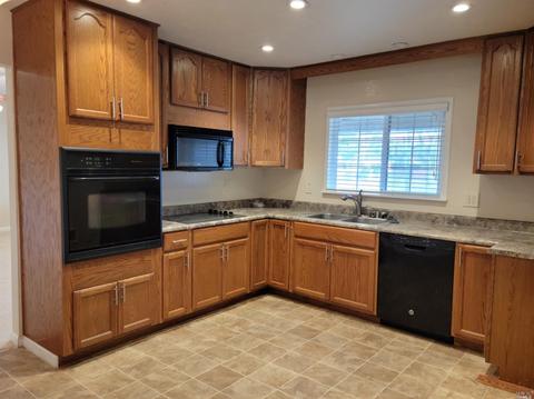 3449 Baxter Ave, Napa, CA 94558 photo 2