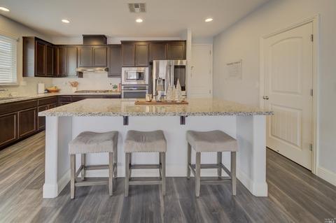 906 Noble Rd, Vacaville, CA 95688 photo 13