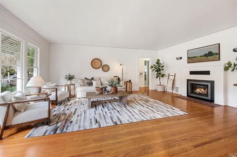 804 Wright St, Santa Rosa, CA 95404 photo 4