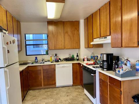 825 3rd St, Rodeo, CA 94572 photo 3