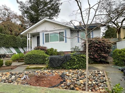 736 E Thomson Ave, Sonoma, CA 95476 photo 2