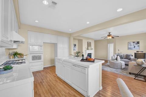 4223 Rose Arbor Way, Vallejo, CA 94591 photo 4