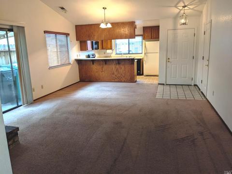 230 Usher Dr, Windsor, CA 95492 photo 2