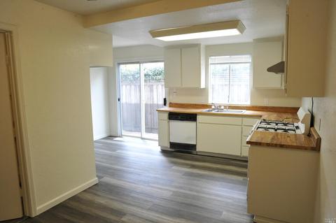 643 Brown St, Healdsburg, CA 95448 photo 9