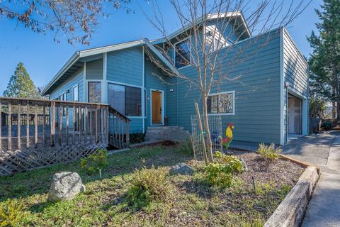 359 Laurel St, Willits, CA 95490 photo 2