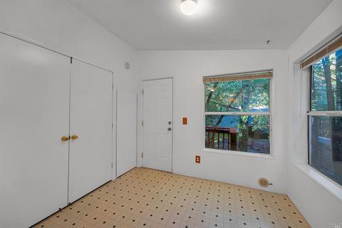 25855 Bear Ln, Willits, CA 95490 photo 9