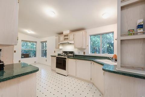 25855 Bear Ln, Willits, CA 95490 photo 6