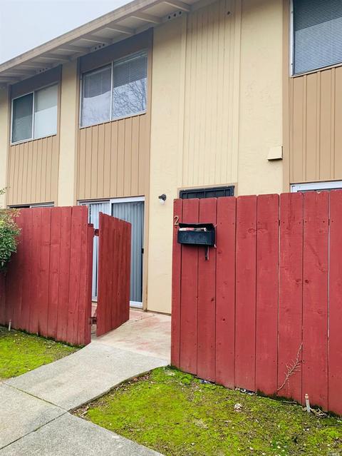 476 Corcoran Ave #2, Vallejo, CA 94589 photo 2