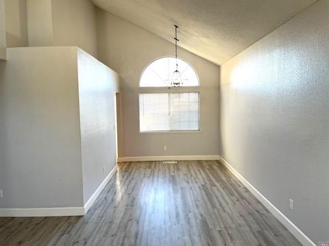 1124 Capistrano Ct, Fairfield, CA 94534 photo 5