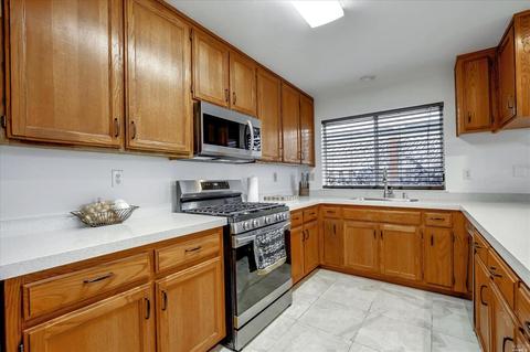 661 Wilford Cir, Cotati, CA 94931 photo 8