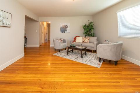 2075 Buckingham Dr, Fairfield, CA 94533 photo 8