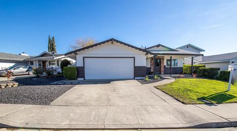 2075 Buckingham Dr, Fairfield, CA 94533 photo 3