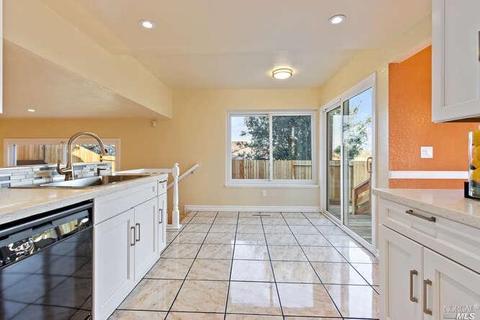 331 Starfish Dr, Vallejo, CA 94591 photo 3