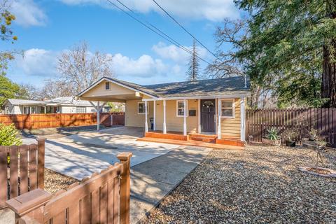 843 S Dora St, Ukiah, CA 95482 photo 1