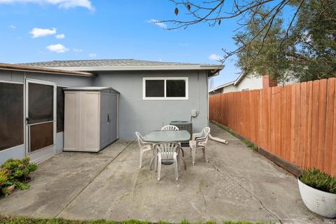 74 Carleton Dr, Petaluma, CA 94952 photo 21