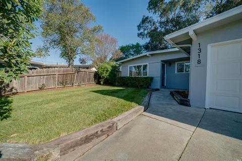 1318 Coolidge St, Fairfield, CA 94533 photo 2