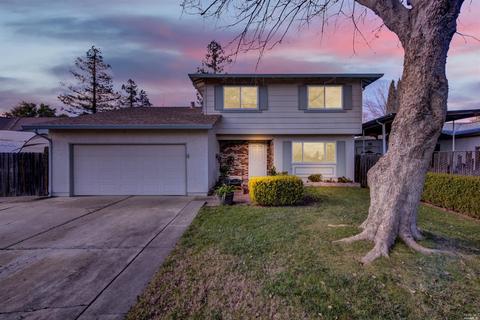 475 Miller Ct, Dixon, CA 95620 photo 2