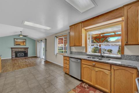 475 Miller Ct, Dixon, CA 95620 photo 17