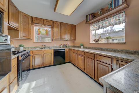1005 Downs Way, Vallejo, CA 94591 photo 17
