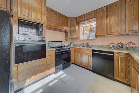 1005 Downs Way, Vallejo, CA 94591 photo 19