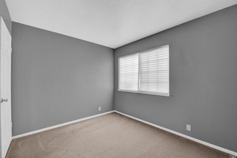 280 Meadows Dr, Vallejo, CA 94589 photo 27