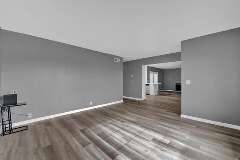280 Meadows Dr, Vallejo, CA 94589 photo 16
