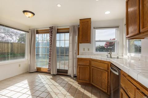 131 Humphrey Ln, Vallejo, CA 94591 photo 15