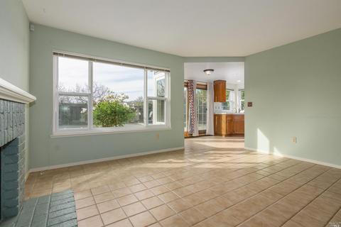 131 Humphrey Ln, Vallejo, CA 94591 photo 12