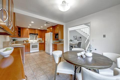 5 Timothy Ct, Novato, CA 94949 photo 6